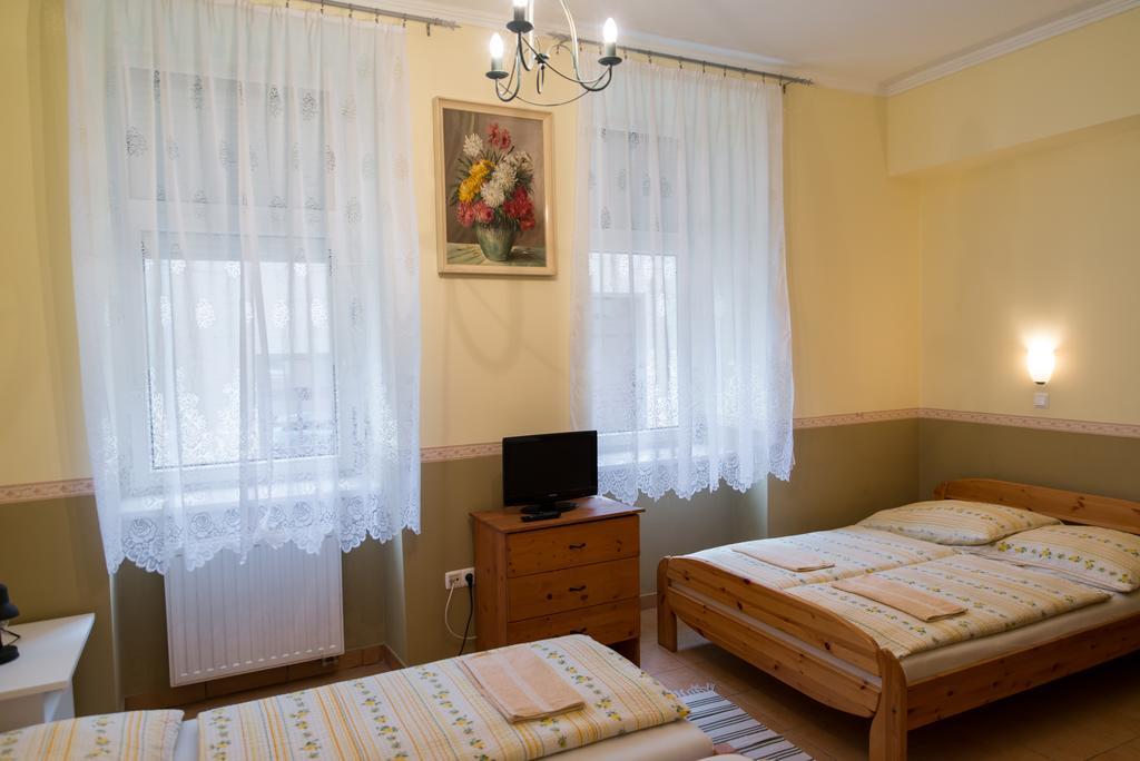 Taverna Panzio Šoproň Exteriér fotografie
